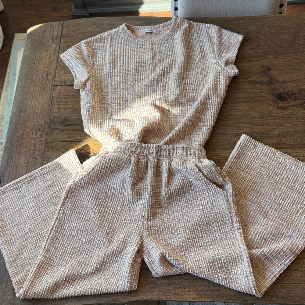 Cozy Cream tweed outfit